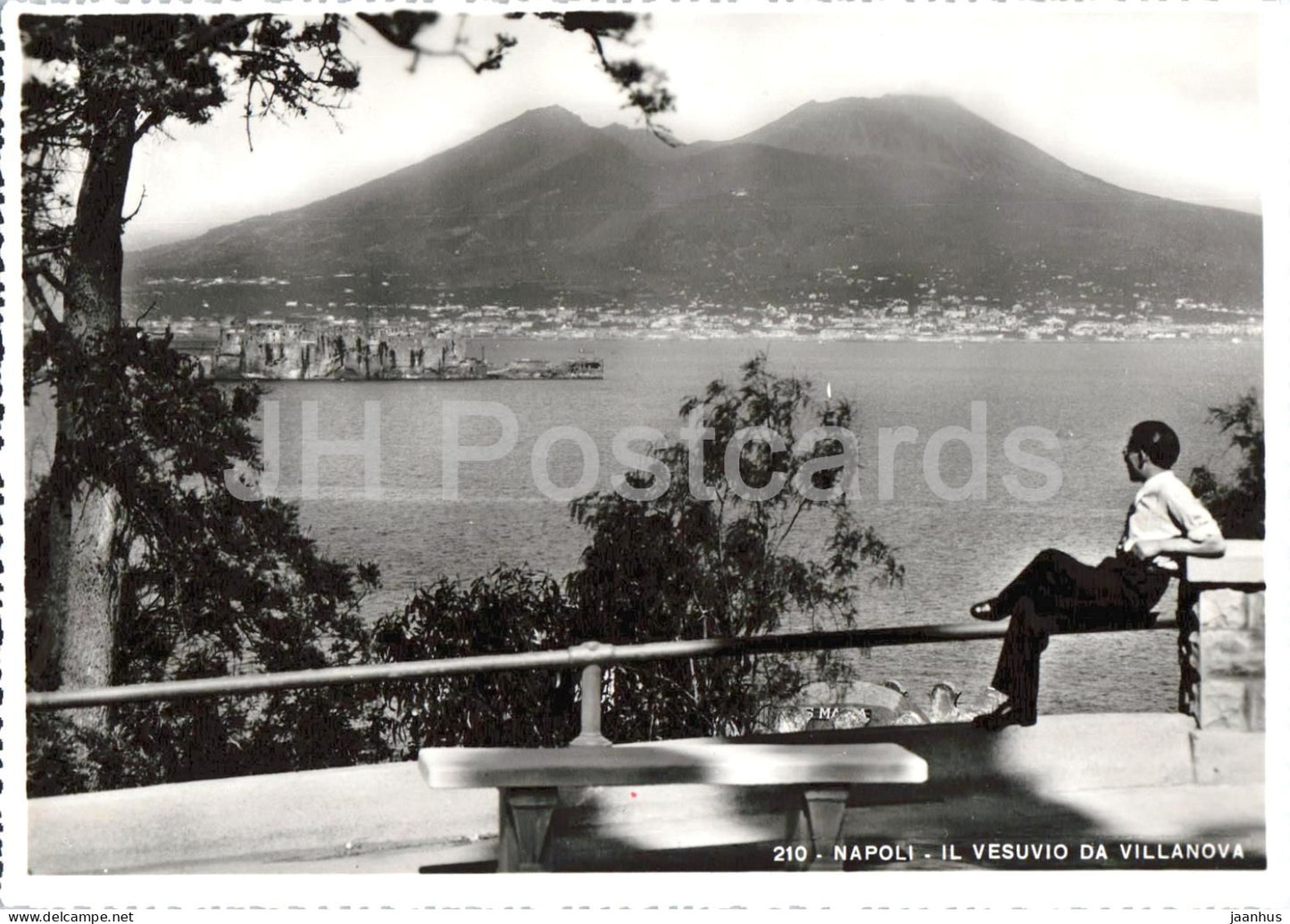 Napoli - Il Vesuvio da Villanova - Naples - Mount Vesuvius seen from Villanova - 210 - old postcard - Italy - unused - JH Postcards