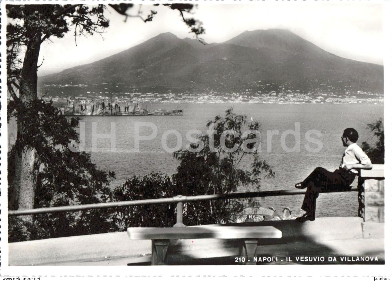 Napoli - Il Vesuvio da Villanova - Naples - Mount Vesuvius seen from Villanova - 210 - old postcard - Italy - unused - JH Postcards