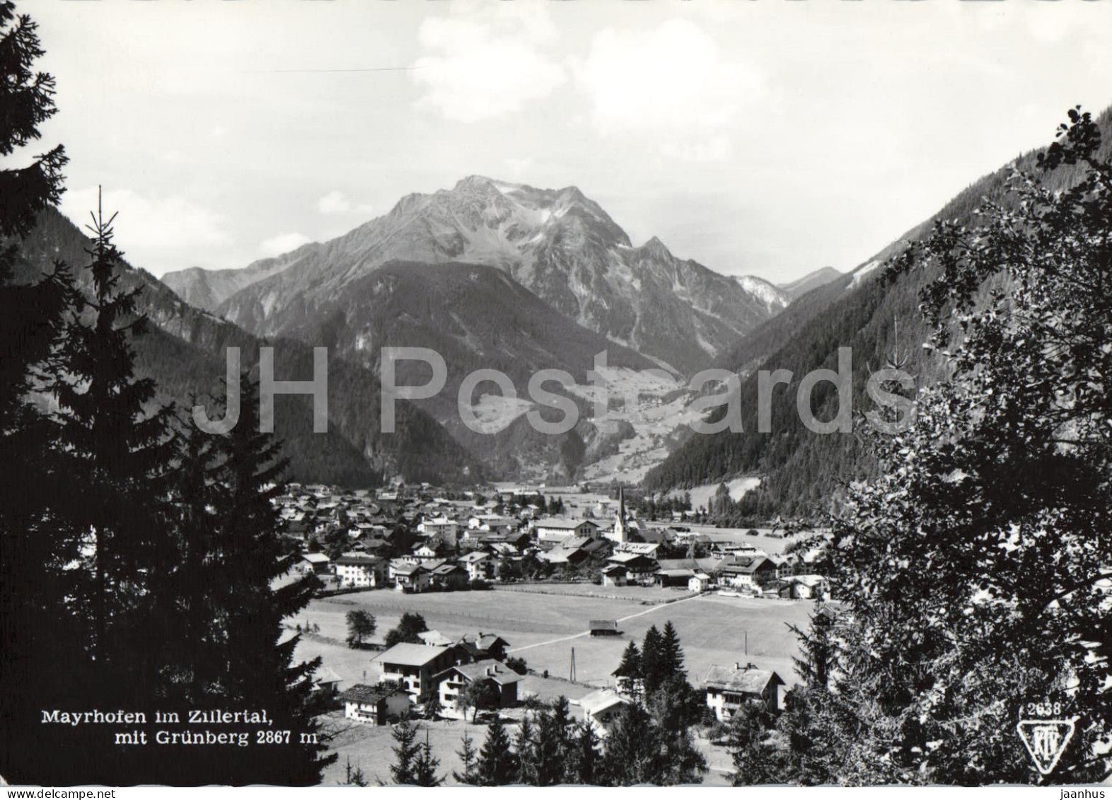 Mayrhofen im Zillertal mit Grunberg 2867 m - 2638 - village alpine valley mountains - panorama - 1966 - Austria - used - JH Postcards