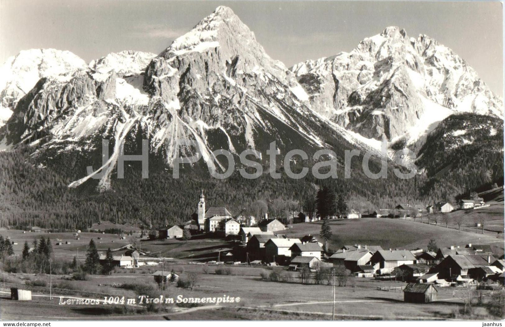 Lermoos 1004 m - Tirol mit Sonnenspitze - village view - alpine valley - mountains - old postcard - Austria - unused - JH Postcards