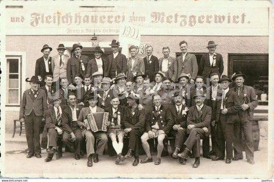 Bischofshofen - Gasthaus und Fleischhauerei zum Metzgerwirt 1901 - men - photo - old postcard - 1930s - Austria - unused - JH Postcards
