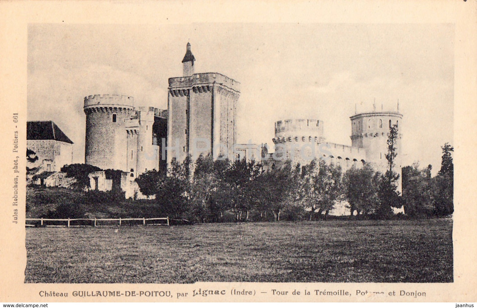 Chateau Guillaume de Poitou - Tour de la Tremolle - castle - old postcard - France - unused - JH Postcards