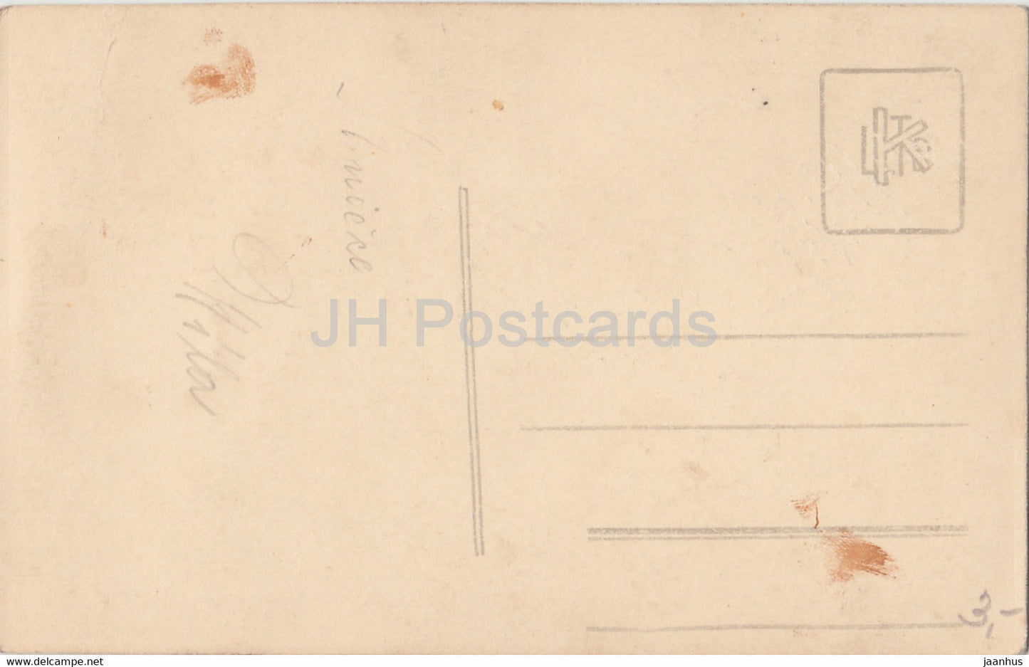 Frau mit Herbstlaub - unbenutzt