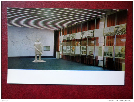 Lenin and the modern revolutionary movement , exposition - Central Lenin Museum - Moscow - 1972 - Russia USSR - unused - JH Postcards