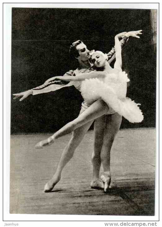 E. Maksimova as Odetta and M. Liepa as Prince - Swan Lake ballet - Soviet ballet - 1970 - Russia USSR - unused - JH Postcards