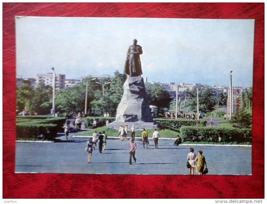 monument to russian pathfinder E. Khabarov - Khabarovsk - 1977 - Russia USSR - unused - JH Postcards
