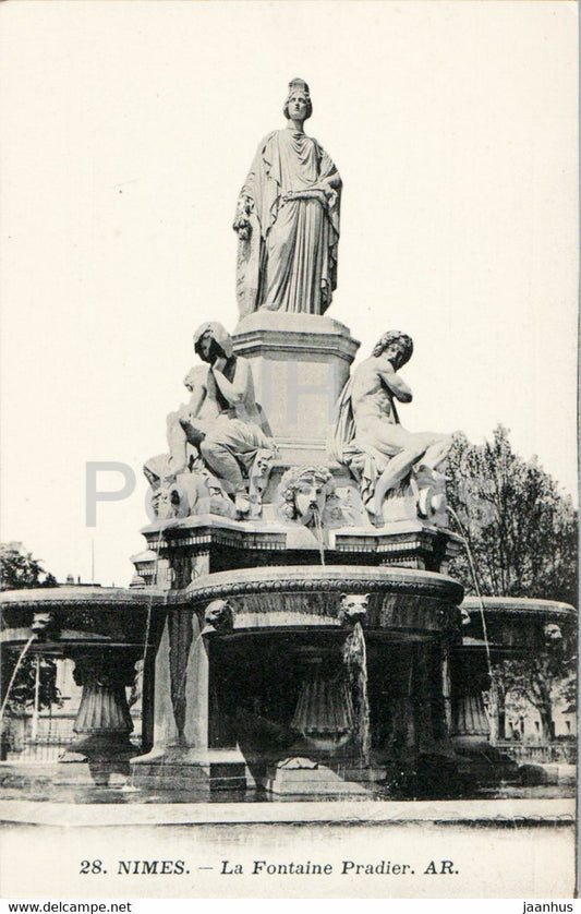Nimes - La Fontaine Pradier - 28 - old postcard - France - unused - JH Postcards