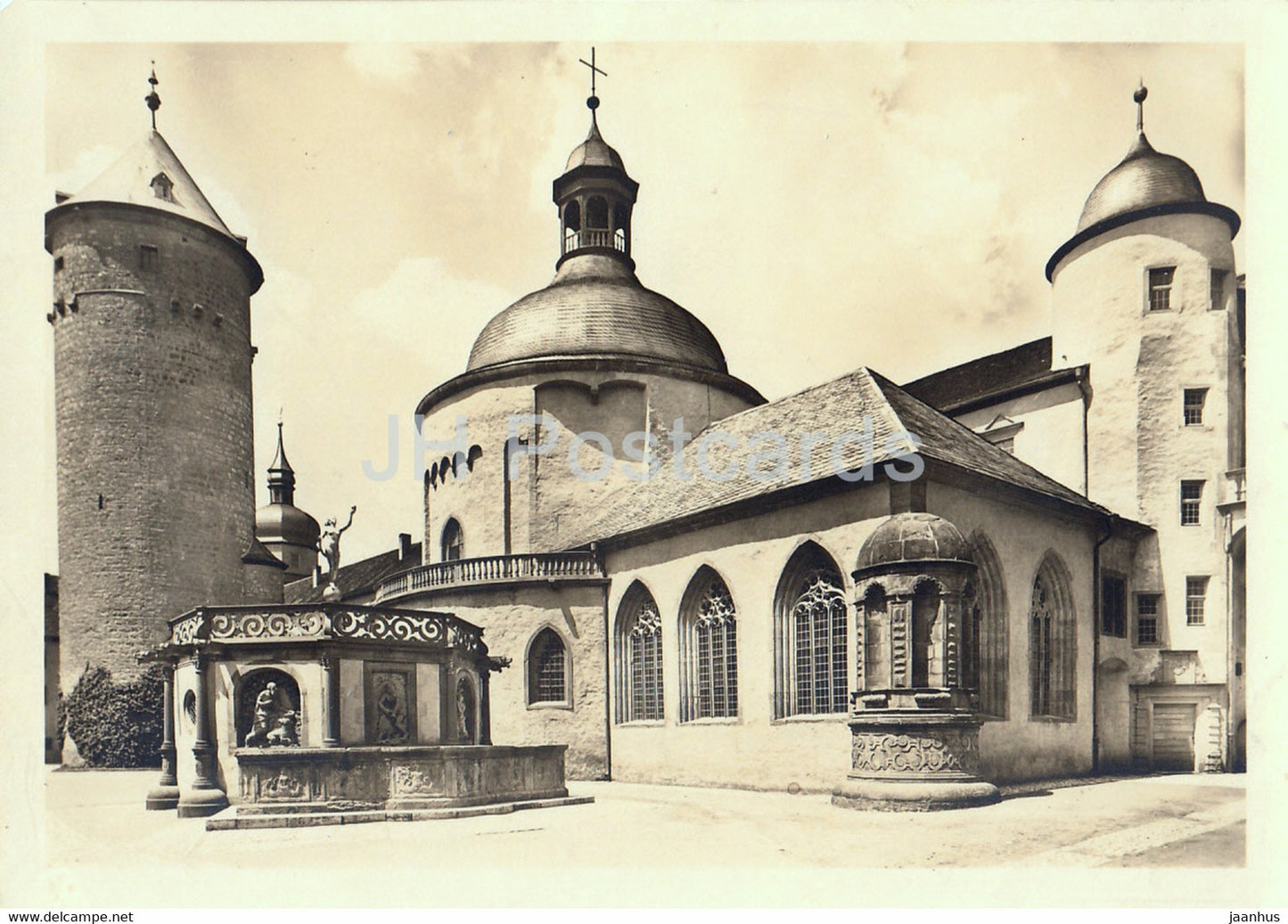 Wurzburg - Festung Marienberg - Blick in den Burghof mit Marienkirche - old postcard - Germany - unused - JH Postcards