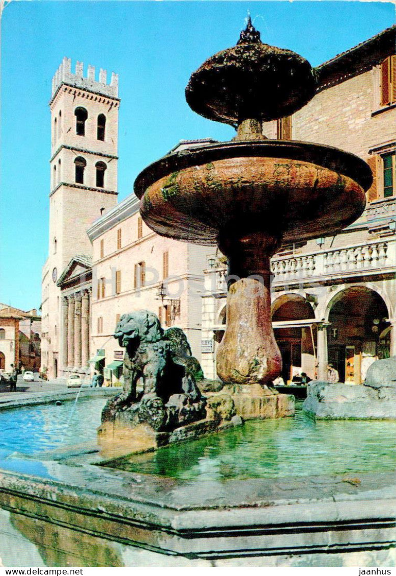 Assisi - Piazza del Comune e Tempio Minerva - Commune square and Minerva Temple - 92-022 - 1968 - Italy - used - JH Postcards