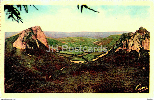 Environs du Mont Dore Sancy - Roches Tuiliere et Sanadoire - old postcard - France - unused - JH Postcards