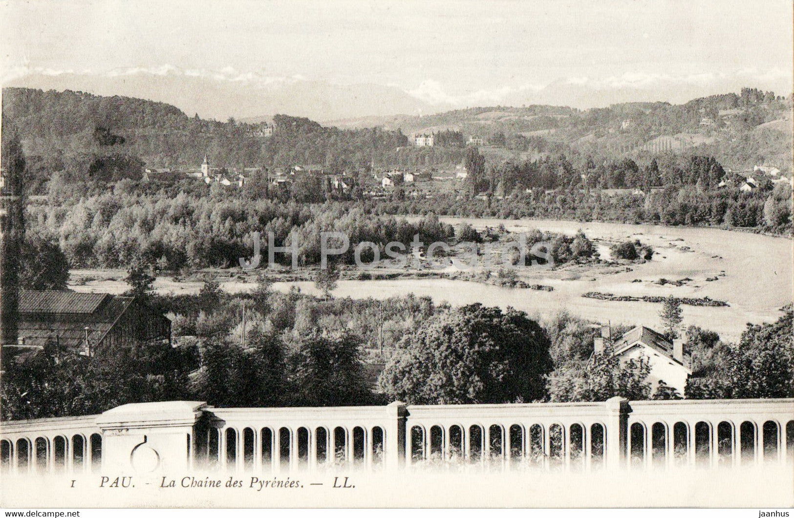 Pau - La Chaine des Pyrenees - 1 - old postcard - France - unused - JH Postcards