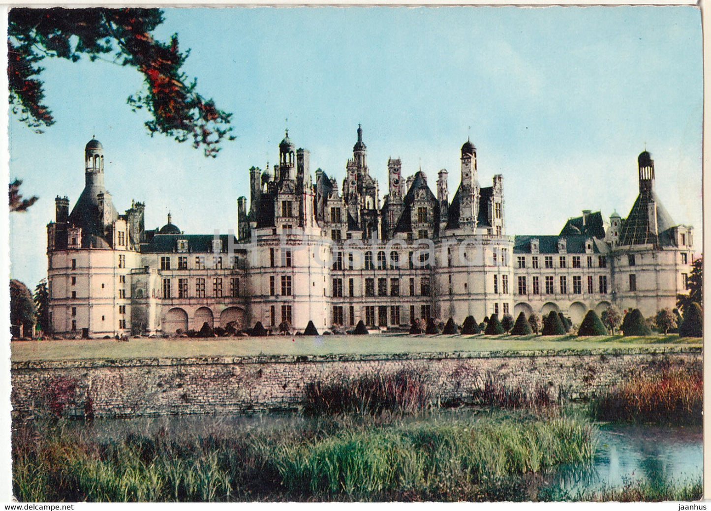 Chambord - Le Chateau - Facade Nord - En Touraine - Les Chateaux de La Loire - castle - France - used - JH Postcards