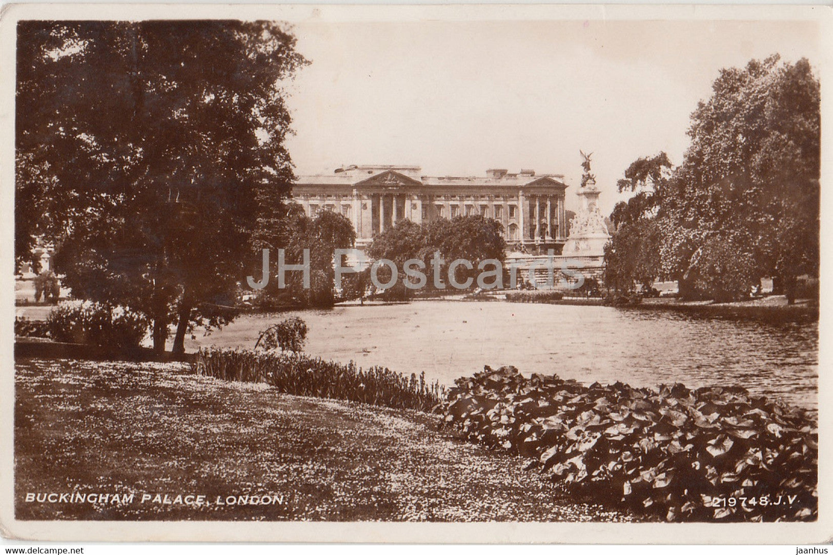 London - Buckingham Palace - 219784 - old postcard - 1937 - England - United Kingdom - used - JH Postcards