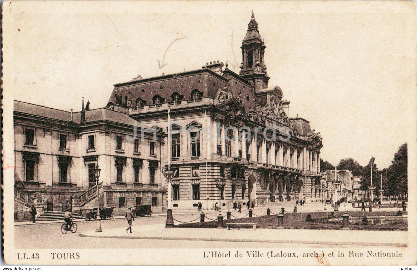 Tours - L'Hotel de Ville et la Rue Nationale - 43 - old postcard - 1946 - France - used - JH Postcards