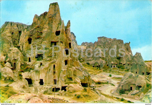 Nevsehir - The First Christian's refuges into the rock near Urgup - 1985 - Turkey - used - JH Postcards