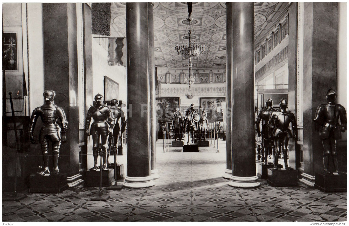 general view of Knights Hall - armor - Hermitage - Knights' Hall - St. Petersburg - 1986 - Russia USSR - unused - JH Postcards