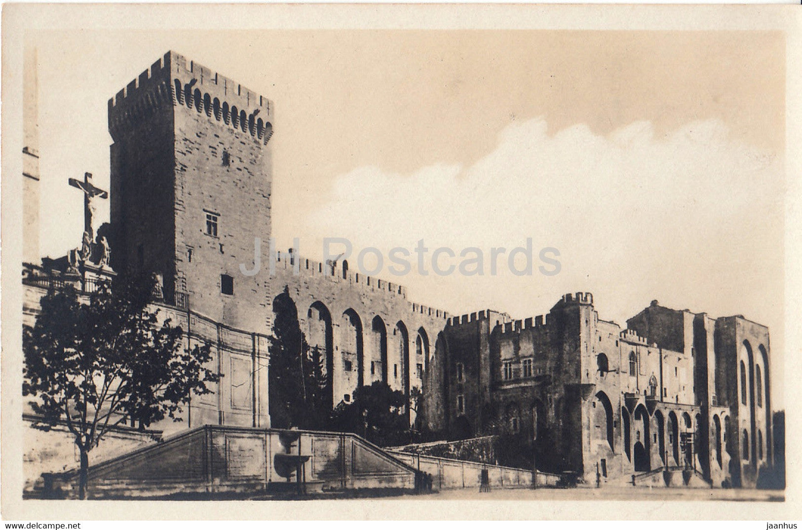 Avignon - Le Palais des Papes - 26 - old postcard - France - unused - JH Postcards