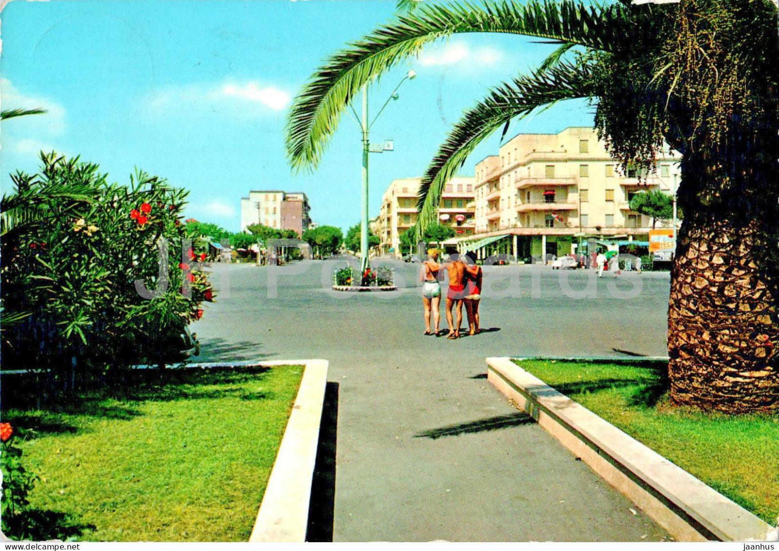 Ladispoli - Piazza della Vittoria - Giardini pubblici - Victory Square - Public Gardens - 41 - 1962 - Italy - used - JH Postcards