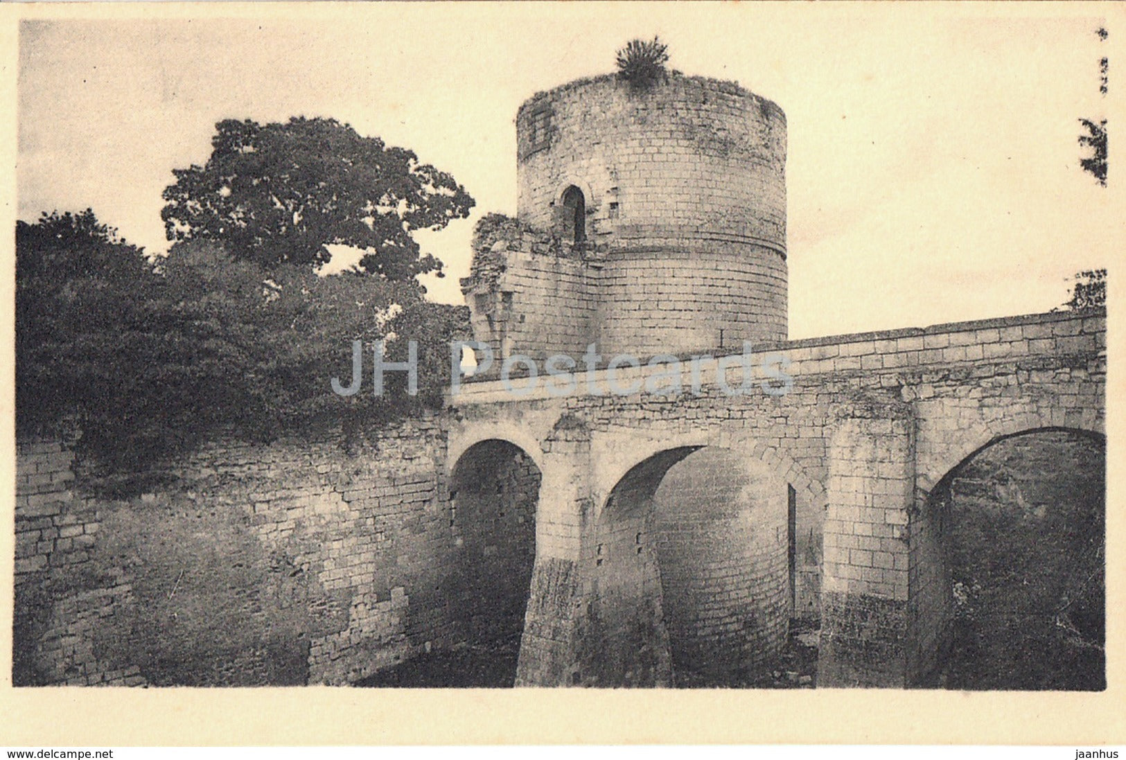 Chinon - Le Chateau - La Tour du Coudray - castle - 24 - old postcard - France - unused