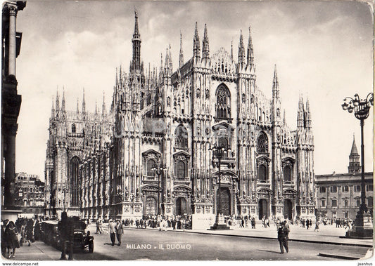 Milano - Milan - il Duomo - cathedral - old car - 103 - Italy - 1950 - used - JH Postcards