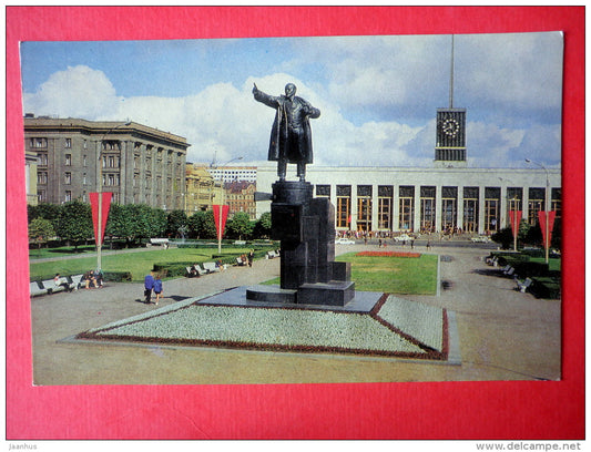 Monument to Lenin at Finnish railway station - Leningrad - St. Petersburg - 1973 - Russia USSR - unused - JH Postcards