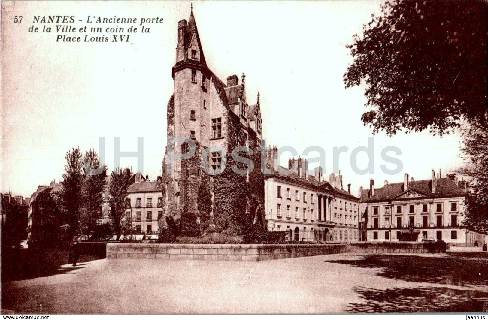 Nantes - L'Ancienne porte de la Ville et un coin de la Place Louis XVI - 57 - old postcard - France - unused - JH Postcards