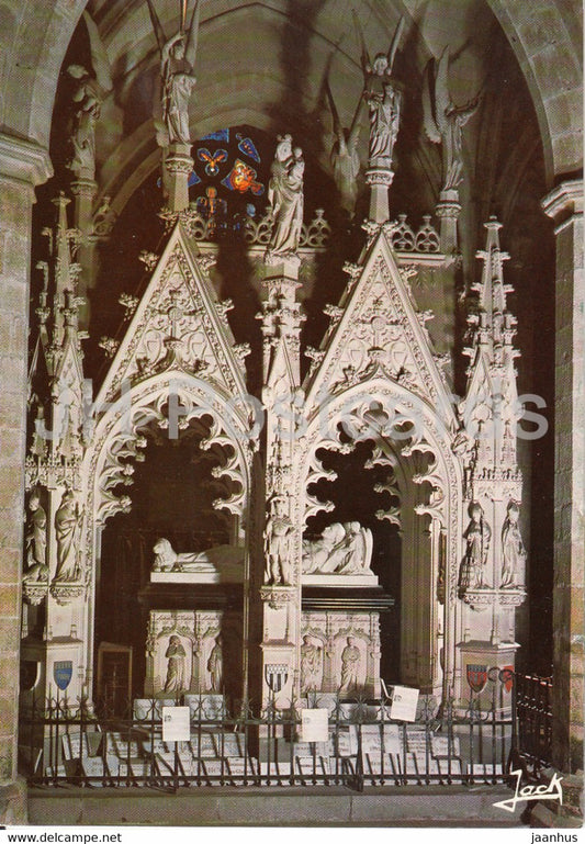 Treguier - Cenotaphe de Saint Yves - 22220 - France - unused - JH Postcards