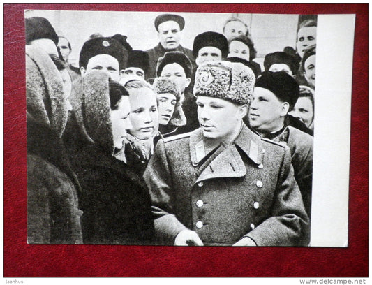 Gagarin among voters in Gzhatsk - cosmonaut - Yuri Gagarin - 1969 - Russia USSR - unused - JH Postcards