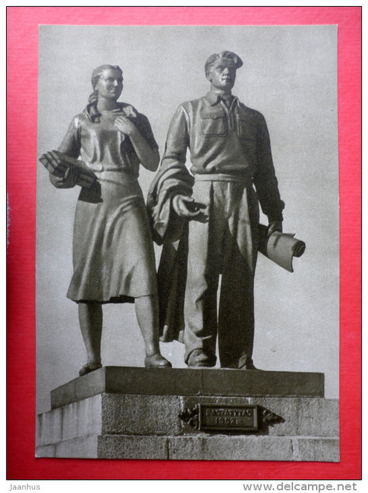 sculpture by J. Mikenas - Young Learner . Vilnius . 1952 - Monumental Sculpture - 1961 - Lithuania USSR - unused - JH Postcards