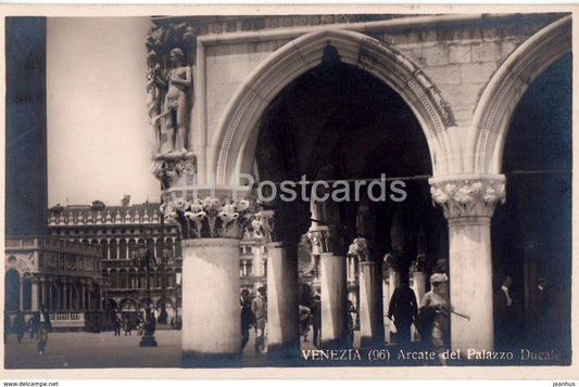 Venezia - Venice - Arcate del Palazzo Ducale - 96 - old postcard - Italy - unused - JH Postcards