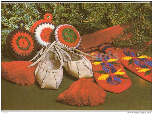 New Year Greeting card - 2 - leather shoes - mittens - 1983 - Estonia USSR - used - JH Postcards