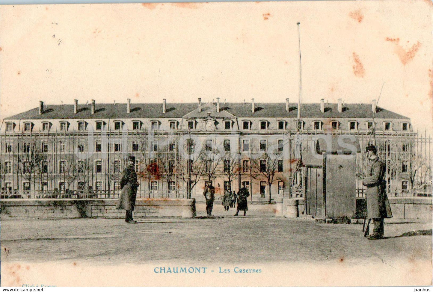 Chaumont - Les Caserners - the Barracks - military - old postcard - 1910 - France - used - JH Postcards