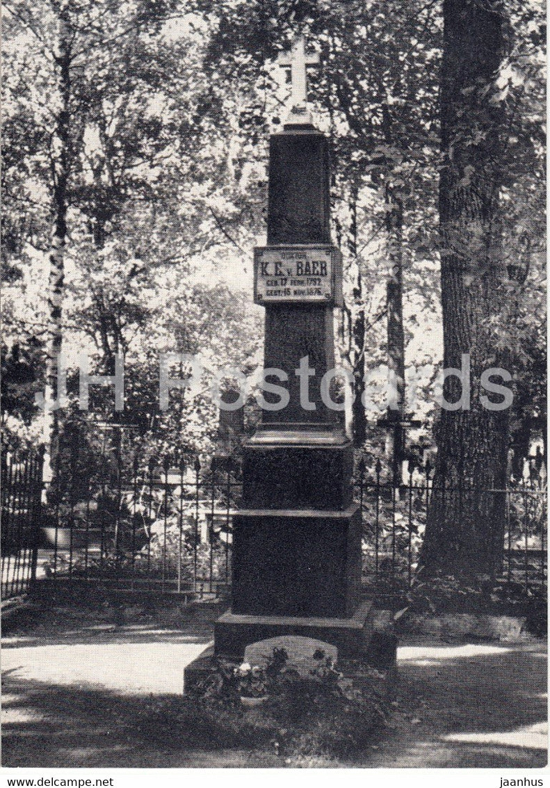 Tomb of K E Baer at the Raadi cemetery in Tartu - 1976 - Estonia USSR - unused - JH Postcards