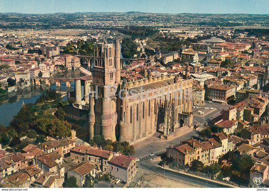 Albi - Ville d'art - vue aerienne sur la Basilique Ste Cecile - cathedral - France - unused - JH Postcards
