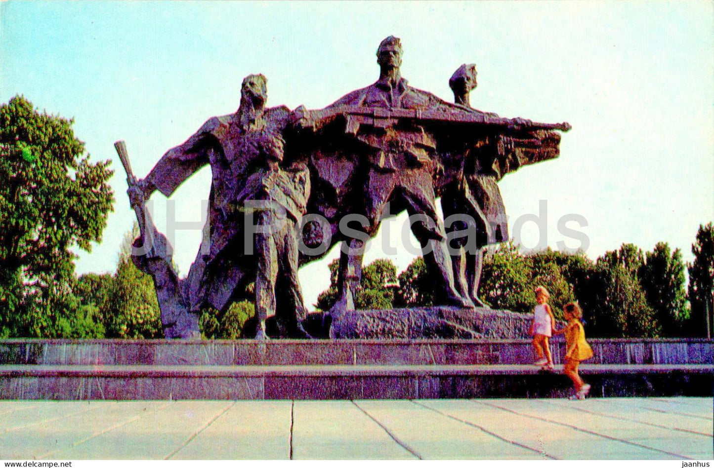 Sumy - monument to the heroes of Sumy region - military monument - 1976 - Ukraine USSR - unused - JH Postcards
