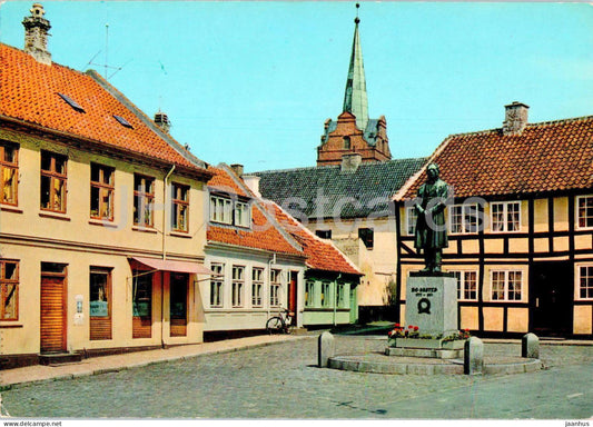 Rudkobing - Gaasetorvet med H C Orsteds Statue - square - monument - 149 - Denmark - unused - JH Postcards