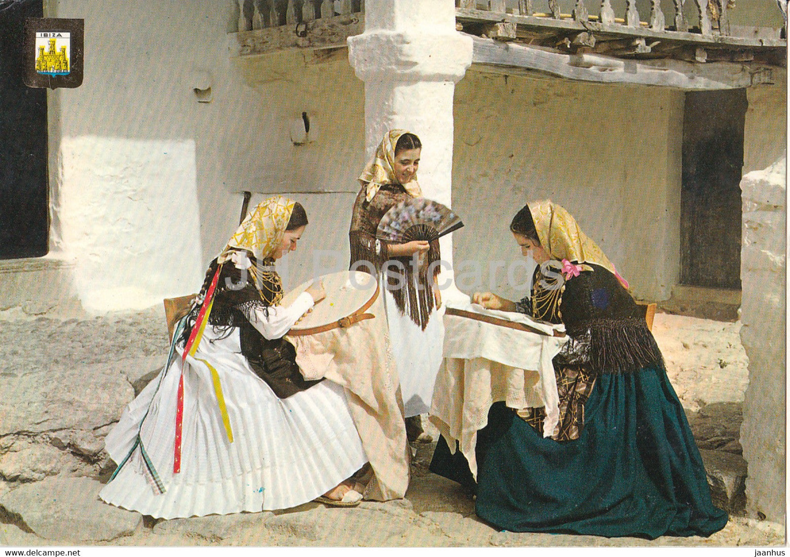 Ibiza - Isla Blanca - Campesinas Ibicencas - Countrywomen of Ibiza - folk costumes - 1975 - Spain - used - JH Postcards