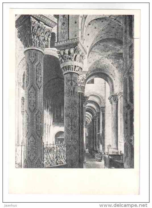 St. Paul´s Church - Issoire - Romanesque architecture - 1971 - France - unused - JH Postcards