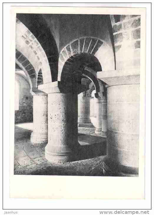 Church of the Abbey - crypt - St Benoit sur Loire - Romanesque architecture - 1971 - France - unused - JH Postcards
