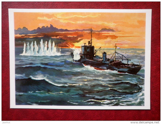 The sinking of an enemy submarine by the mine sweeper T-116 - by P. Pavlinov - WWII - 1974 - Russia USSR - unused - JH Postcards