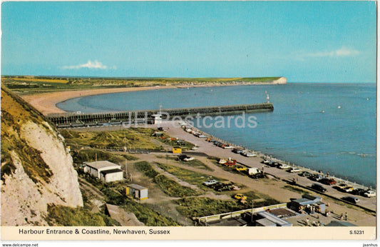Newhaven - Harbour Entrance & Coastline - Sussex - 1985 - United Kingdom - England - used - JH Postcards