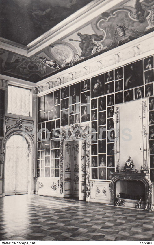 Petrodvorets - Grand Palace . Portrait Hall - 1976 - Russia USSR - unused - JH Postcards