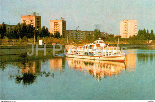 Brest - The Bug Embankment - passenger ship - Belarus USSR - unused - JH Postcards