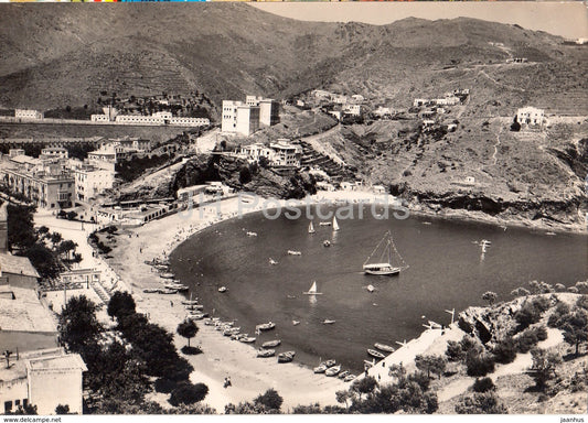 Costa Brava - Port-Bou - General view of the Beach - boat - 147 - Spain - used - JH Postcards