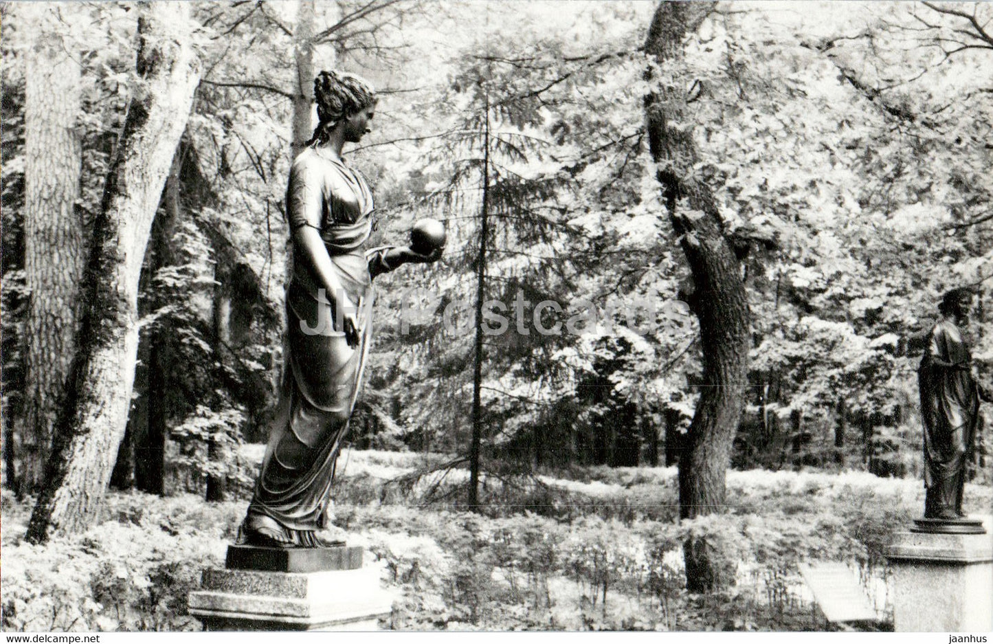 Pavlovsk Park - Urania muse of astronomy - 1984 - Russia USSR - unused - JH Postcards