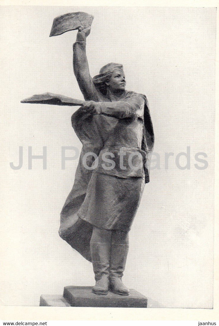 Guarding the World - sculpture by A. Krabina - Traffic controller - military - art - 1965 - Russia USSR - unused - JH Postcards