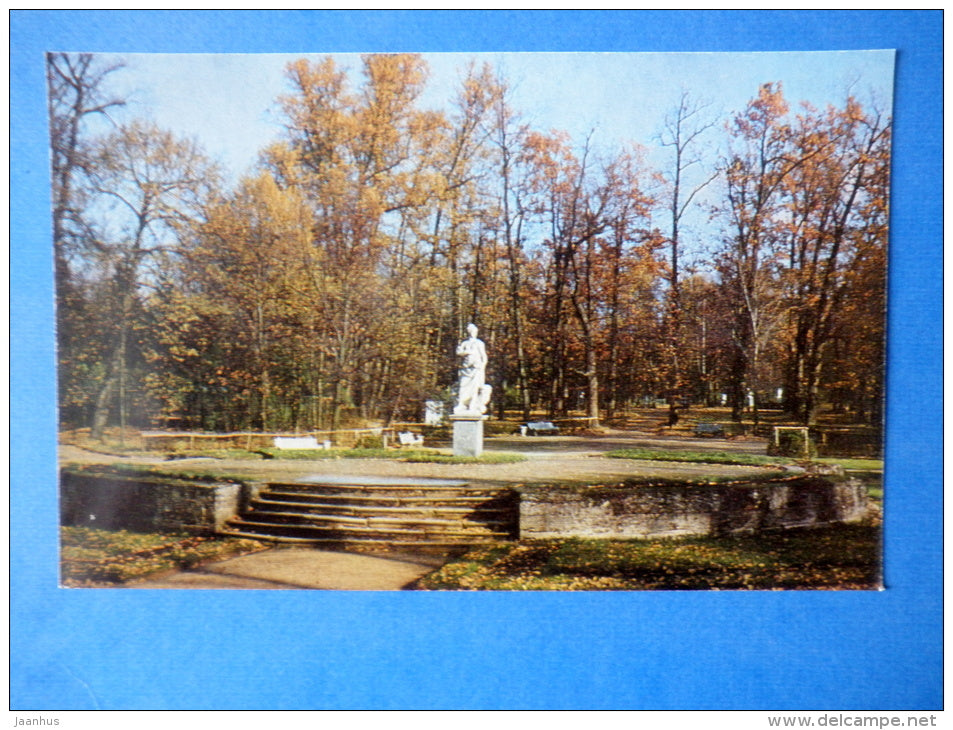 The Park , Apollo Colonnade - Pavlovsk - 1978 - Russia USSR - unused - JH Postcards