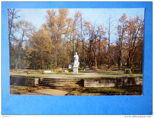 The Park , Apollo Colonnade - Pavlovsk - 1978 - Russia USSR - unused - JH Postcards