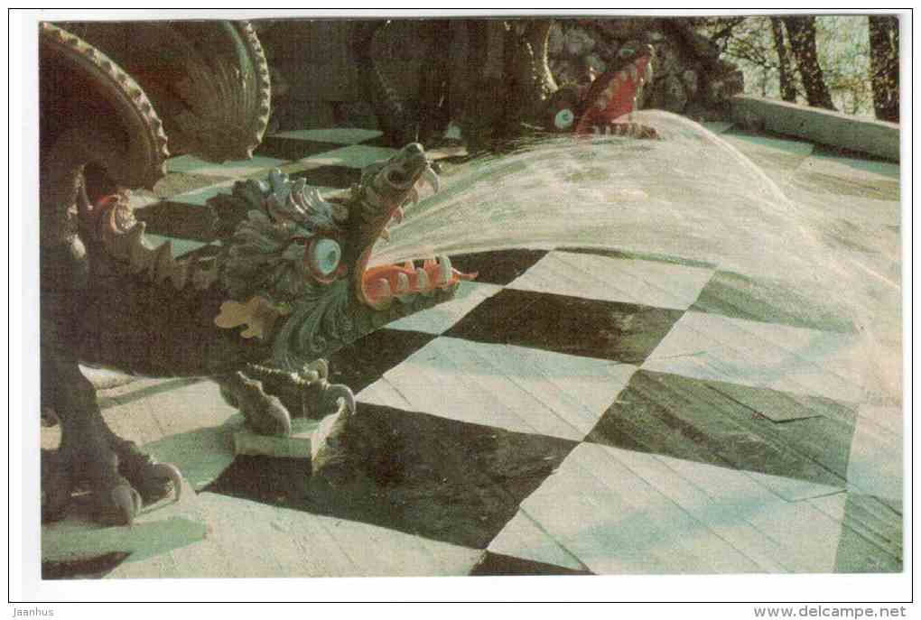Chess Hill Cascade - dragons - Petrodvorets - 1977 - Russia USSR - unused - JH Postcards