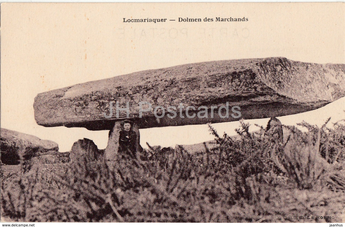 Locmariaquer - Dolmen des Marchands - old postcard - France - unused - JH Postcards